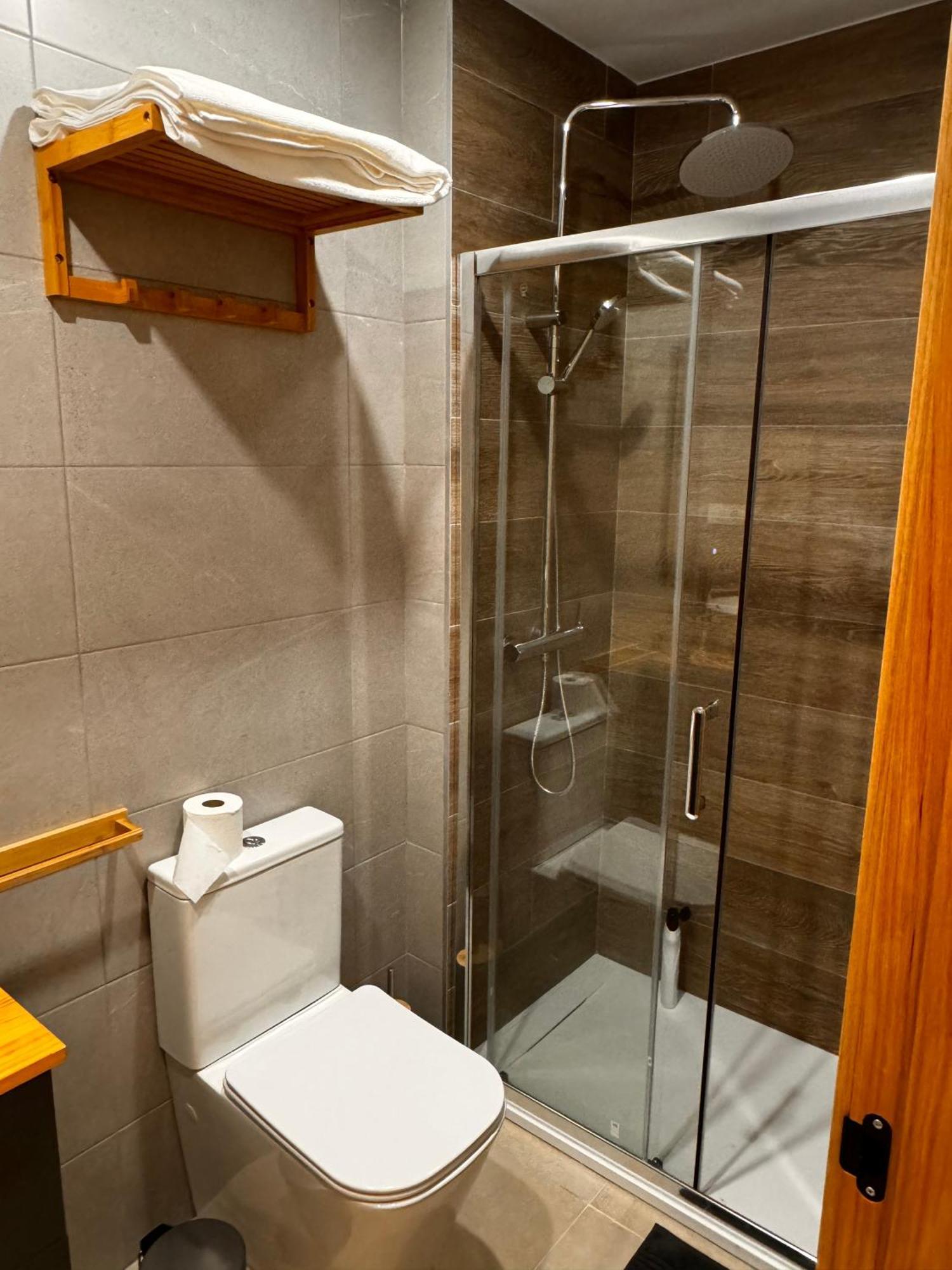 Apartamentos Postiguet Alicante Esterno foto